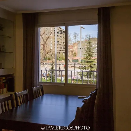Apartment Tuguest Paseo Del Violon